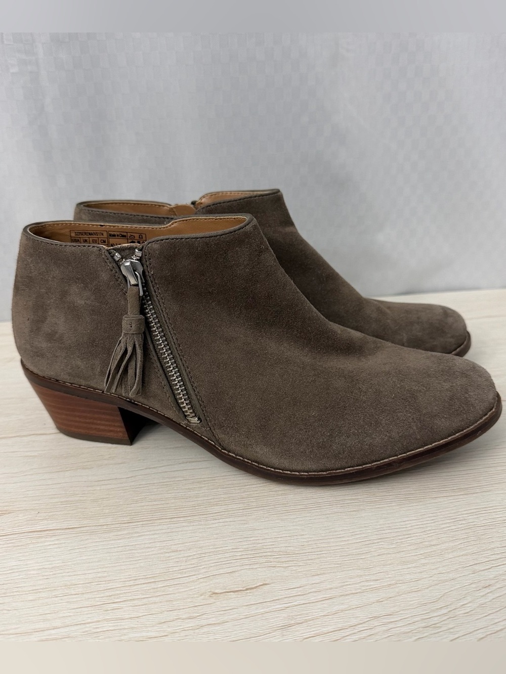 Vionic Serena Booties Women’s 9.5 Ankle Boot Brown Suede Tassel Zip Block Heel - Picture 1 of 12